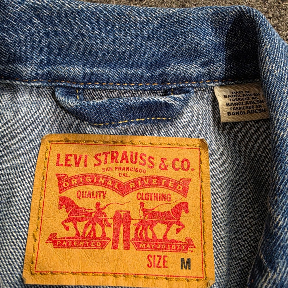 Levis Trucker Jacket Mens Medium Blue Type 3 Wash Cotton Button Front
Denim - Picture 3 of 9